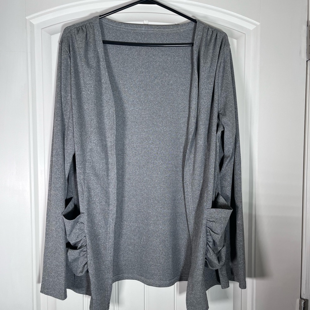 Gray Open Front Cardigan with ruched/ruffled pockets woman’s large